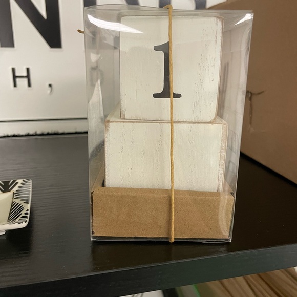 Francesca's Countdown Block Set - Picture 4 of 5